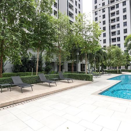 Peaceful Studio W Pool For 3 Pax - Seri Kembangan Buitenkant foto
